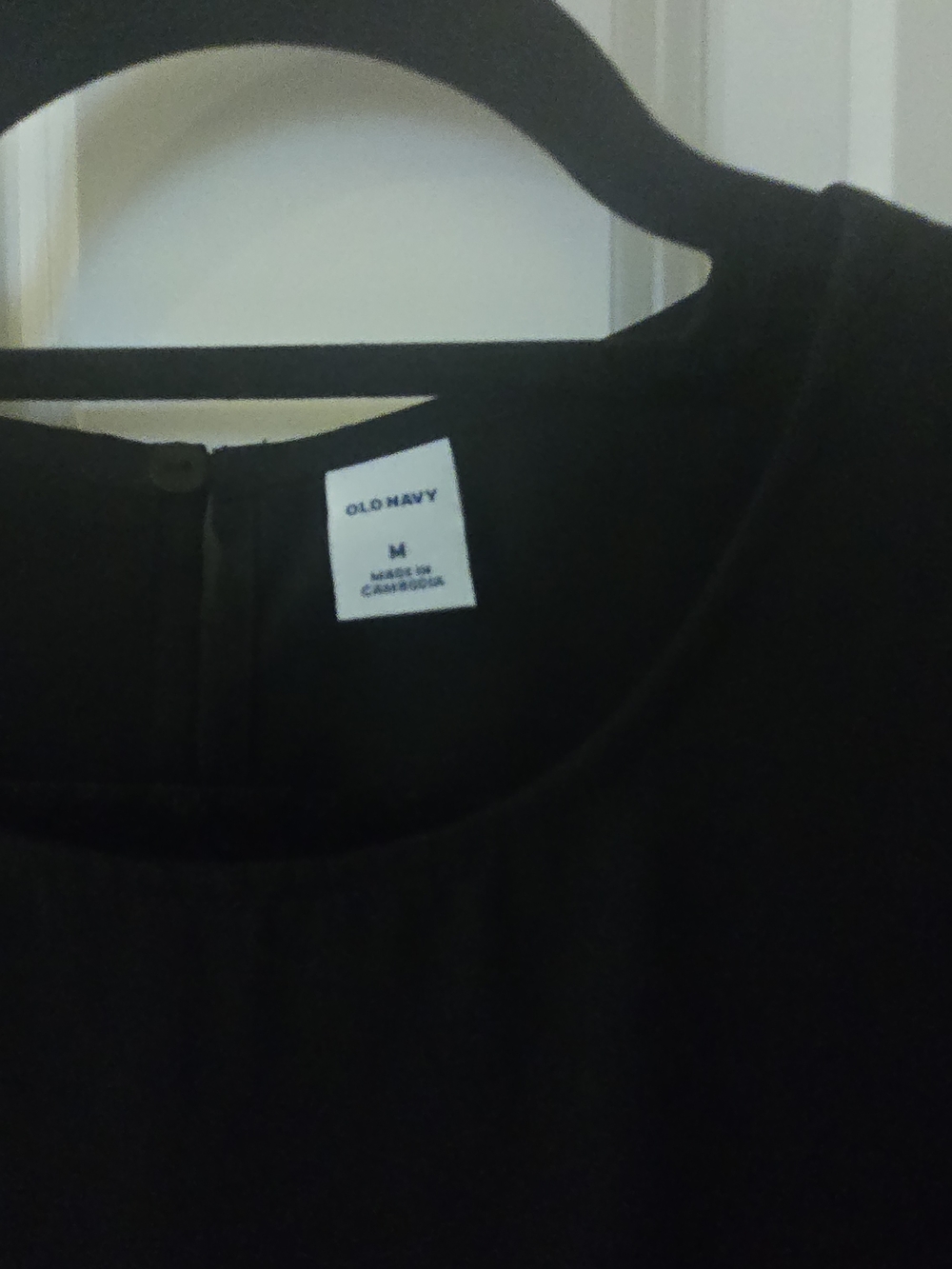 Old Navy Black Long-Sleeve Shift Dress - Picture 2 of 4